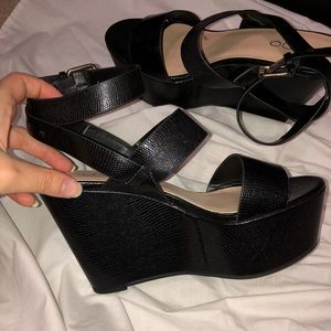 Aldo Black Chunky Platform Shoes. Lightly used
